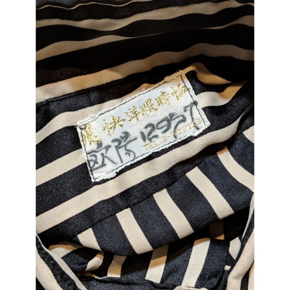 Silk Stripped Button Down Shirt Short Sleeve VNG - Picture 4 of 5